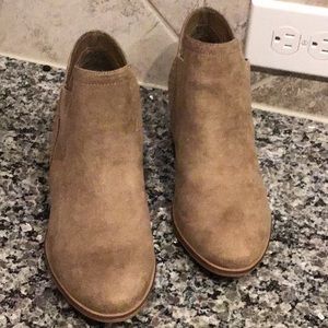 mia thea laser cut bootie